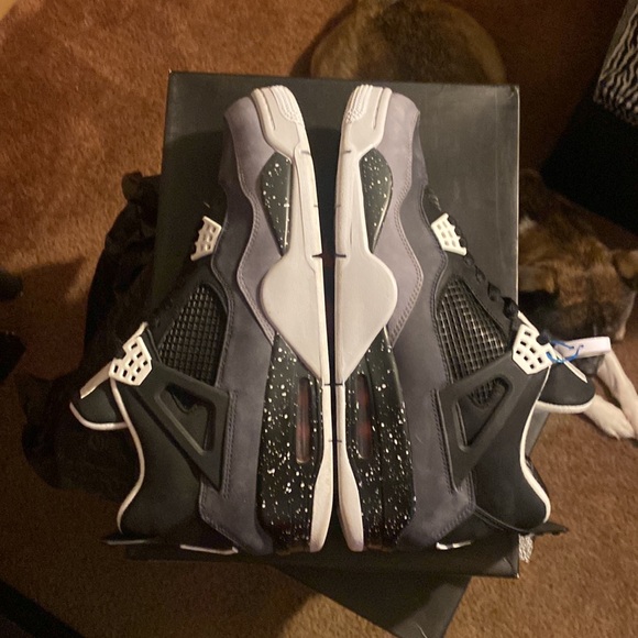Jordan 4 - Picture 4 of 9